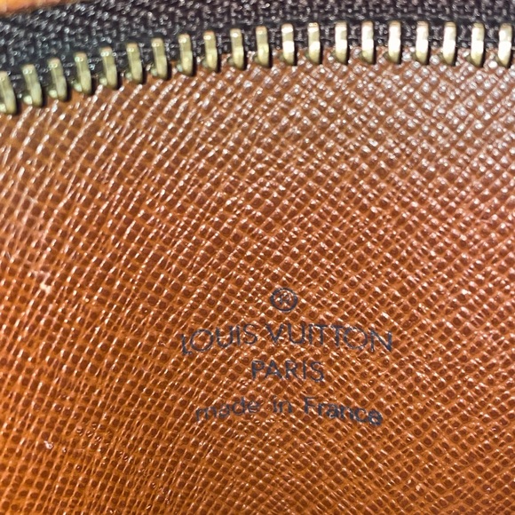 •Pre-owned Authentic Louis Vuitton Drouot Monogram Crossbody• - Picture 11 of 16